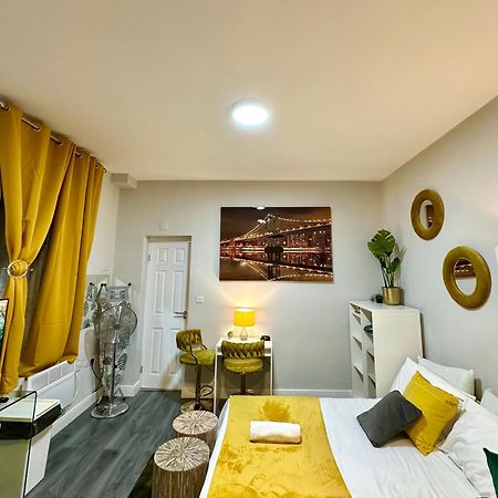 Private Luxurious City Studio-Daily,Weekly,Monthly Birmingham Eksteriør bilde